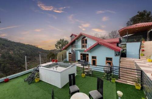 Kuthar Villa | Exotic Stays I Four Bedrom House Kasauli I The Mountain Mansion I Serviced Villa I Party & Music I Sky Bonfire I Kasauli