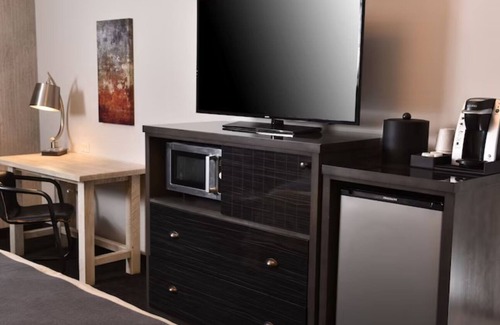 Broken Arrow Hotel | Expanded 2 Queen w/Sofa Sleeper, Stoney Creek Broken Arrow | 2 Units