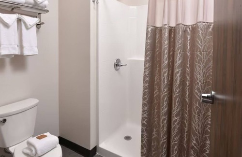 Broken Arrow Hotel | Expanded 2 Queen w/Sofa Sleeper, Stoney Creek Broken Arrow | 2 Units