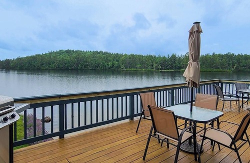Denmark House | Expansive 5-Bedroom Waterfront Retreat on Moose Pond