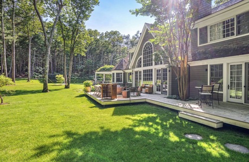 Northwest Harbor House | Expansive and Custom-Built East Hampton Home Centrally Located with Amazing.