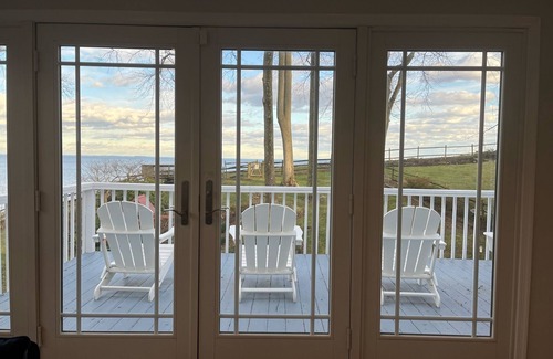 Chesapeake Beach Cottage | Expansive Chesapeake Bay Views are amazing at this peaceful bluff-side cottage.