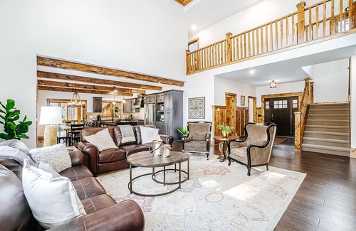 Thompsonville House | Expansive dog-friendly home w/golf course views, and nearby resort amenities