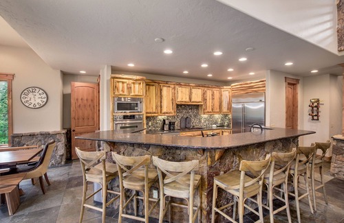 Peak 8 House | Expansive elegance at base of Peak 8, 6 en-suites, 9 fireplaces, game tables, hot tub!