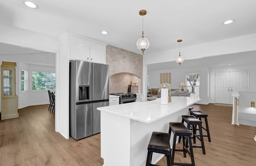 East Cobb House | Expansive Family Friendly East Cobb Retreat