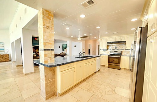 Dandridge House | Expansive Lakefront Retreat w/Pool & Games