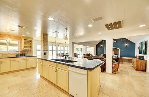 Dandridge House | Expansive Lakefront Retreat w/Pool & Games