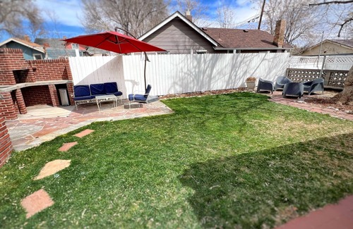 Villa Park House | Expansive Luxury Downtown Haven Family Friendly, 4 Bedroom, 2 Bath, Fenced Yard