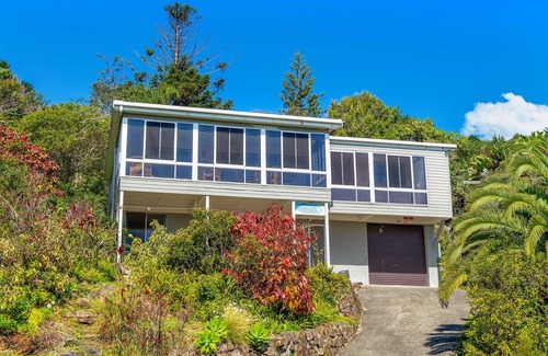 Crescent Head House | EXPANSIVE OCEAN VIEWS WITH FREE WI-FI