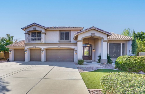 Terramar House | Expansive Peoria Home w/Pool + Outdoor Kitchen!