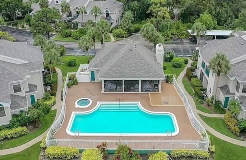 Pelican Bay Condo | Expectational Cozy Condo Near Beach & Restaurantsn