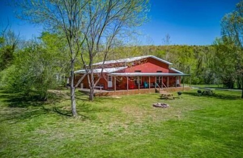 Norfork House | Expedition Suite, Gatherings, River view, Wade-in access