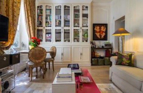 Quartier du Gros-Caillou Apartment | Experience the Parisian High life - Best central location