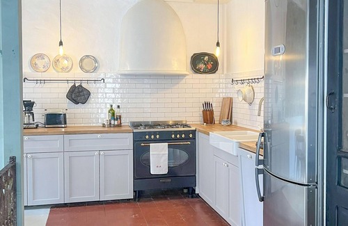 Saint-Nazaire-de-Ladarez House | Experience the charm of the south of France in this vacation home with a warm atmosphere.