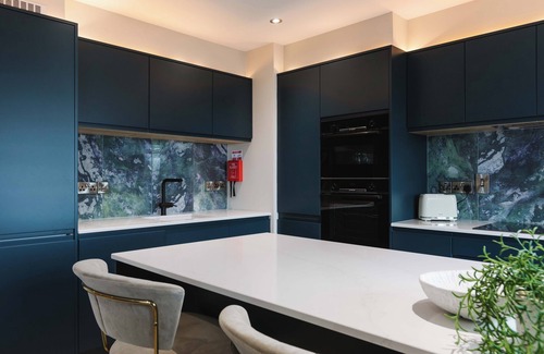 Portrush Apartment | Experience a sense of deep calm with seaside walks & blissful sea air