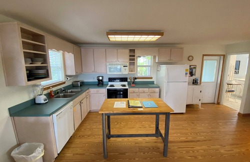Port St. Joe Apartment | Experience a tree house feel minutes from the beach in Old-Florida!