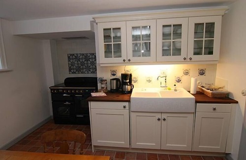 Hornum Apartment | Experience an unforgettable vacation at the Friesenstube in Hörnum! There are currently no