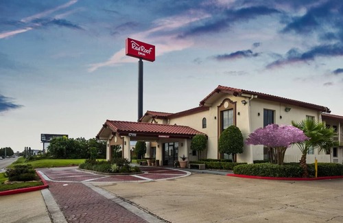 Houston Hotel | Experience Budget-Friendly Comfort Close to Houston's Must-See Attractions
