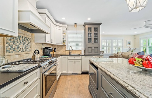 Cape May House | Experience Cape May charm near Washington St Mall