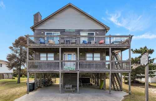 South Nags Head House | Experience coastal living at Morning Star, a 5BR home in Nags Head, perfect for up to 10 guests.
