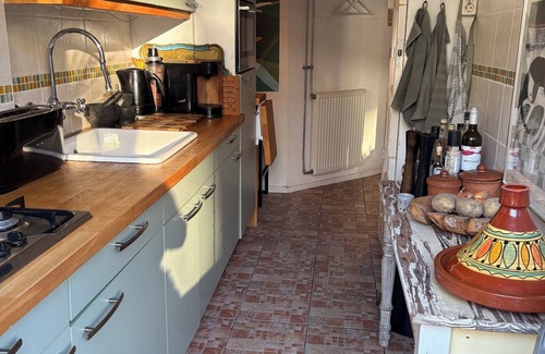 Erasmuspark Apartment | Experience colorful apartment with Gaudi vibes next to paradise park in BoLo!