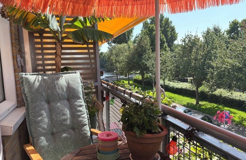 Erasmuspark Apartment | Experience colorful apartment with Gaudi vibes next to paradise park in BoLo!