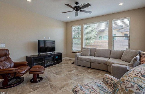 Encanterra House | Experience Comfort: Your Ideal Encanterra 2 bed/2bath Townhome Awaits!