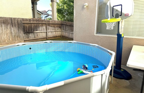 Elk Grove House | Experience Elk Grove living near CSUS – just a quick 18-min drive away