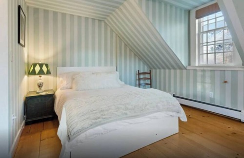 Winsted House | Experience Fall in the Berkshires