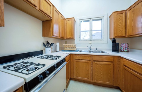 Jefferson City House | Experience Historic Elegance in the Heart of Missouri’s Capital City