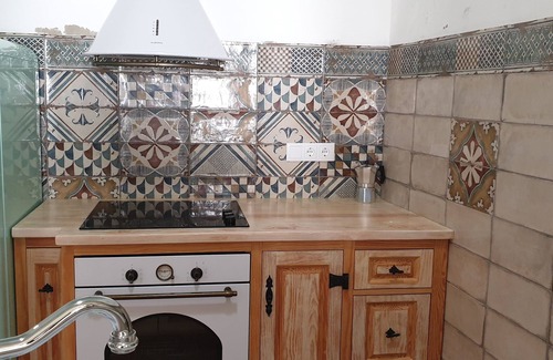 Fuseta House | Experience idyllic Algarve house, 400m to harbor & beach, fast WiFi, heatable