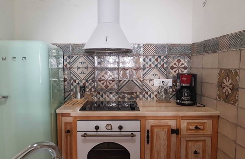 Fuseta House | Experience idyllic Algarve house, 400m to harbor & beach, fast WiFi, heatable