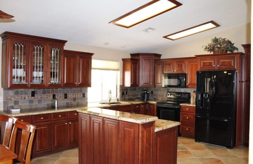 Lake Havasu City House | Experience Lake Havasu. just 4 mins away from State Beach!