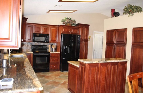 Lake Havasu City House | Experience Lake Havasu. just 4 mins away from State Beach!