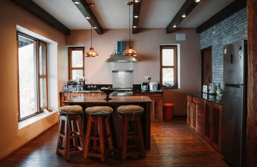 Lumle Cottage | Experience luxury in this stunning villa with views and a private chef