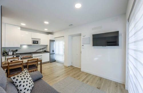Colonia de la Prensa Apartment | Experience Madrid Like a Local - New Accommodation