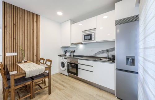 Colonia de la Prensa Apartment | Experience Madrid Like a Local - New Accommodation