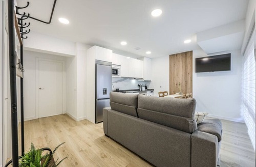 Colonia de la Prensa Apartment | Experience Madrid Like a Local - New Apartment