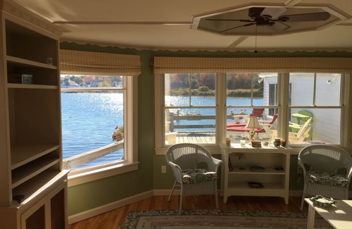 Cape Porpoise Cottage | EXPERIENCE MAINE. No metric for a unique over the water indulgence. LIVE IT UP!