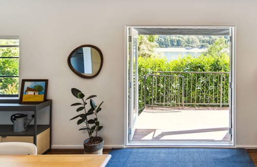 Silver Lake Condo | Experience Modern Luxury at Silverlake Waterfront