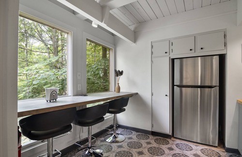 Basye House | Experience nature in your cozy retreat near Shenandoah Valley and Bryce Resort