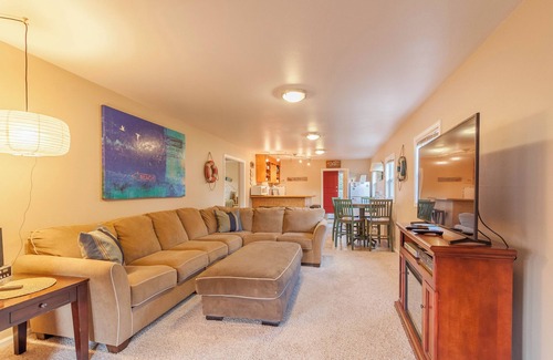 Pacific City House | Experience Pacific City charm near the beach