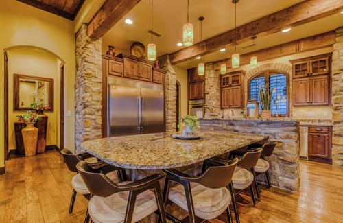Ruidoso House | Experience Ruidoso from the top, 360 views,private pickleball, hot tub