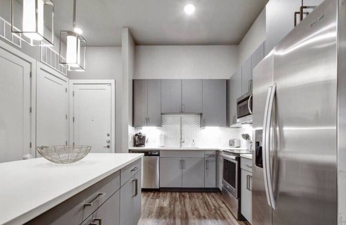 Arsenal Apartment | Experience San Antonio in Style