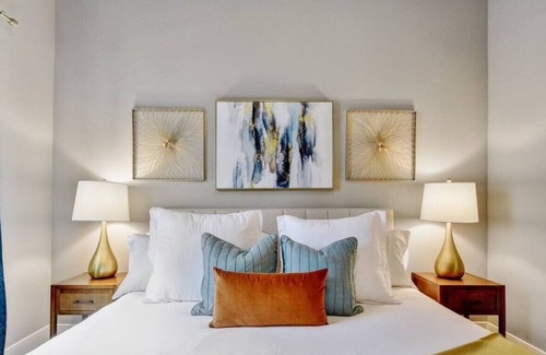 Arsenal Apartment | Experience San Antonio in Style