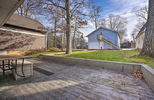 Albion House | Experience serenity at our lakeside retreat