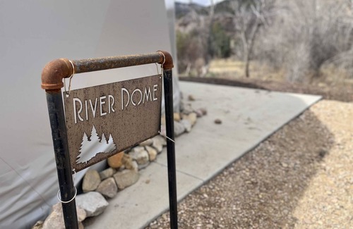 Glendale House | Experience Stargazing Bliss in Our New Dome Near Zion National Park!