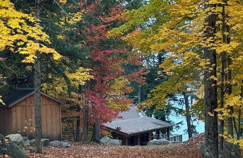 Ryerson Cottage | Experience the beauty of Ontario’s cottage country on Horn Lake.