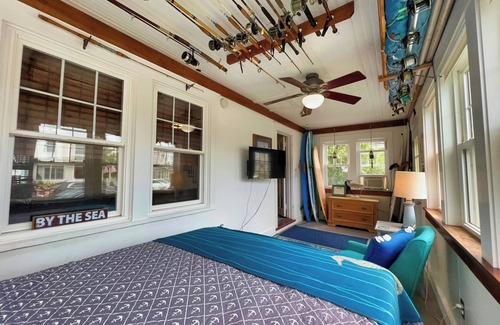 Avalon Cottage | Experience the Best of Avalon's Beaches without Breaking the Bank!