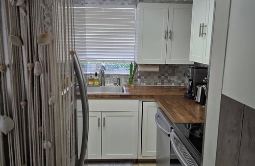 Old Naples Apartment | Experience the best of Downtown Naples